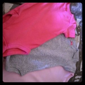 Carter's 3pack Onesies